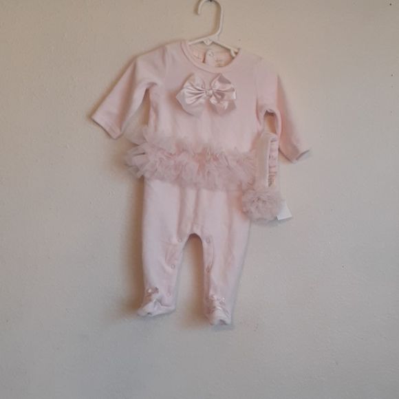 First Impressions Other - First impressions 3 to 6 month footed onesie